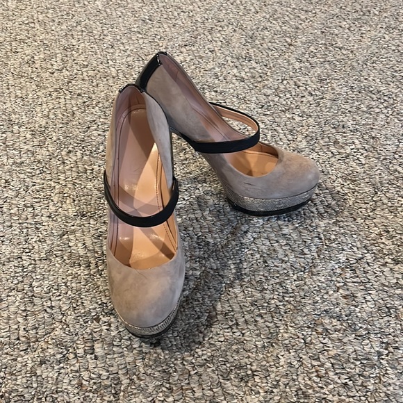 Jessica Simpson Heels - Picture 2 of 2